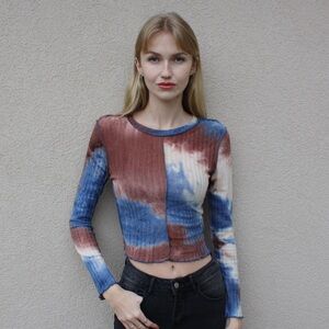 Abstract artsy inside-out tee❤️‍🔥 size Small